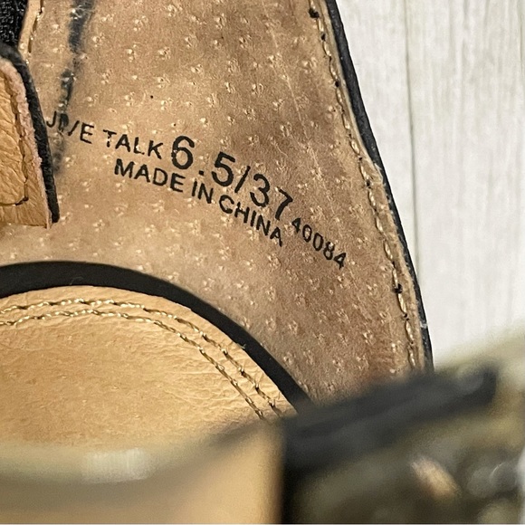 CHINESE LAUNDRY Jive Talk Studded Crystal T-Strap Sandals - Picture 7 of 7